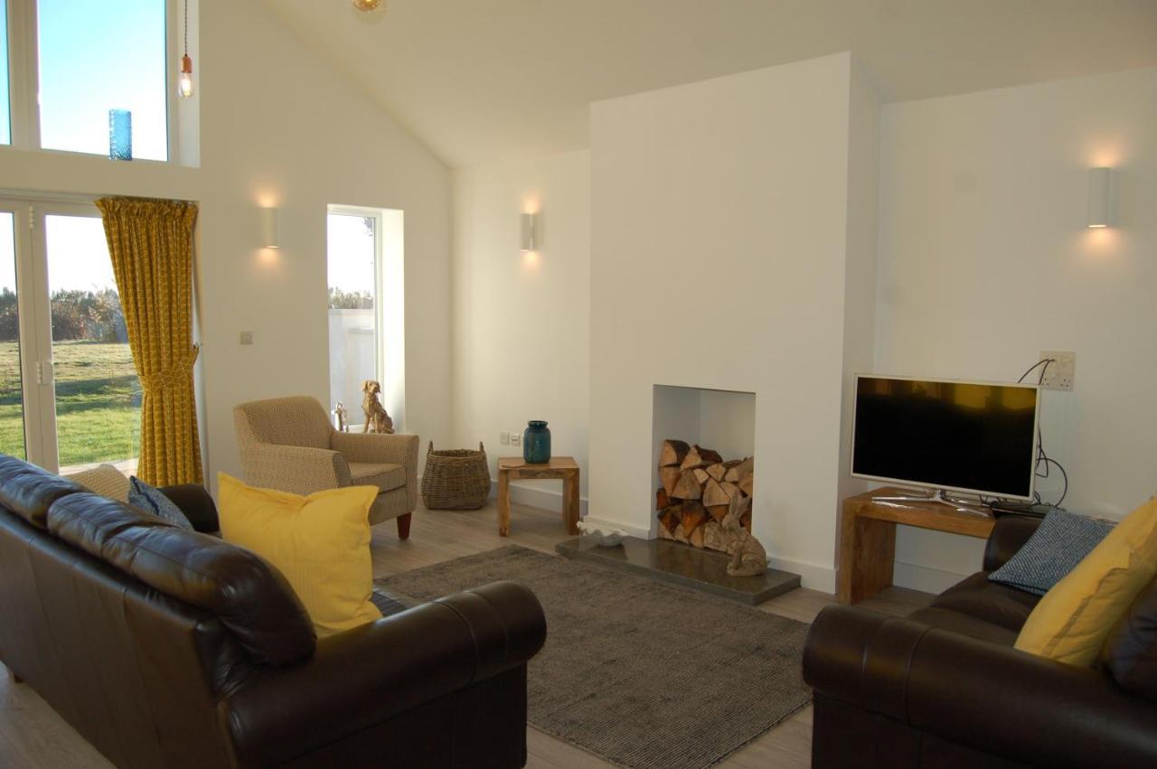 Beautiful, Modern Villa 5 Mins Walk From The Stunning Bay At Trearddur Holyhead Luaran gambar