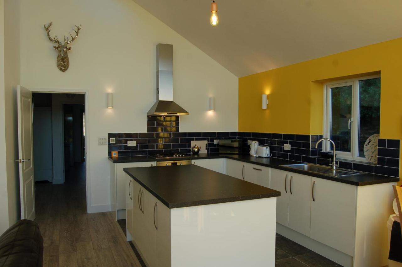 Beautiful, Modern Villa 5 Mins Walk From The Stunning Bay At Trearddur Holyhead Luaran gambar