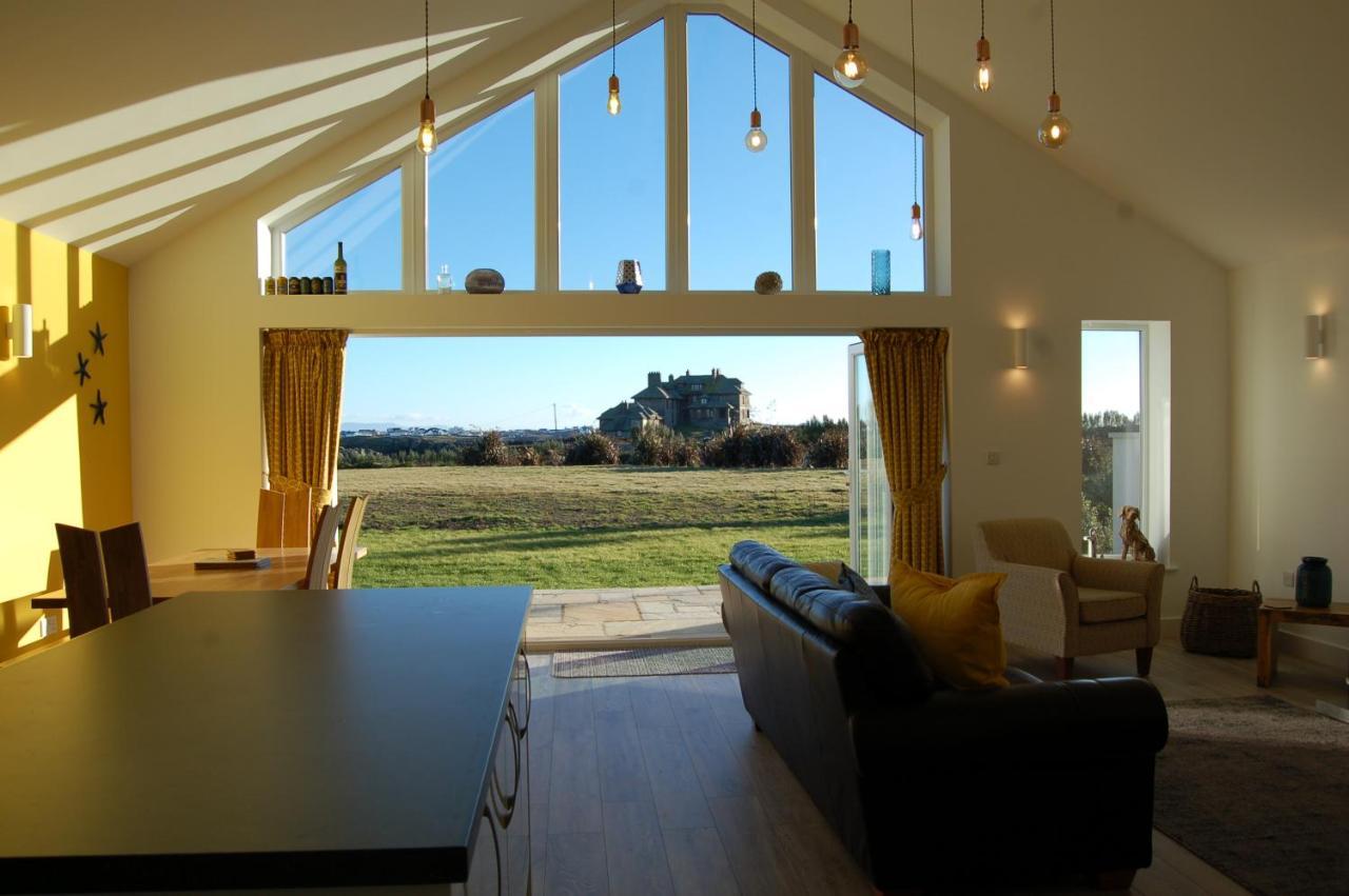 Beautiful, Modern Villa 5 Mins Walk From The Stunning Bay At Trearddur Holyhead Luaran gambar